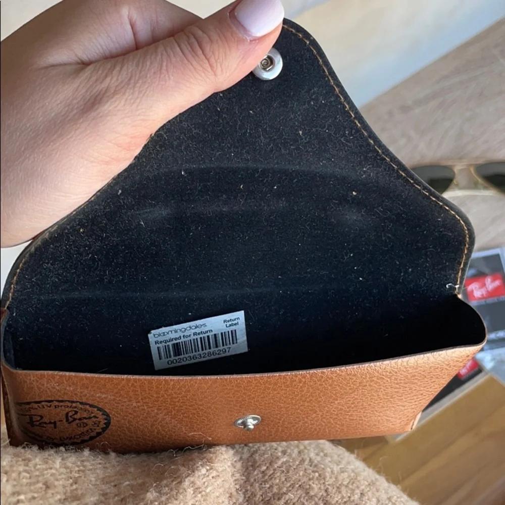 Ray-Ban Gold Frame Black Lens Aviator Sunglasses - Picture 4 of 11